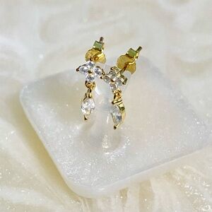 Elegant S925 Gold and zirconia Drop Earrings